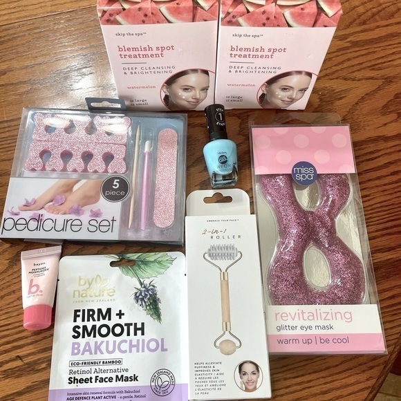 Spa Day Self Care Manicure Pedicure Eye Face Mask Bundle Beauty Lot New - Picture 9 of 9